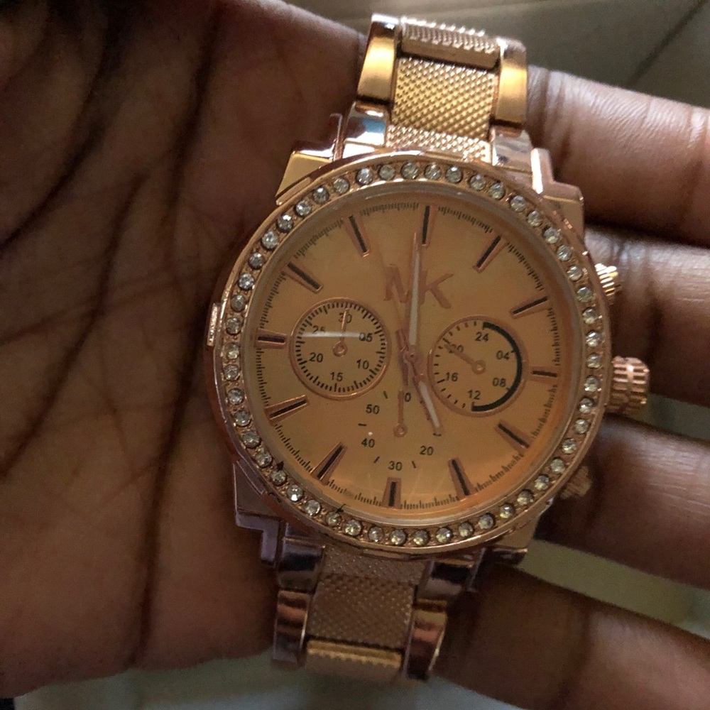MK Watch - Picture 2 of 2